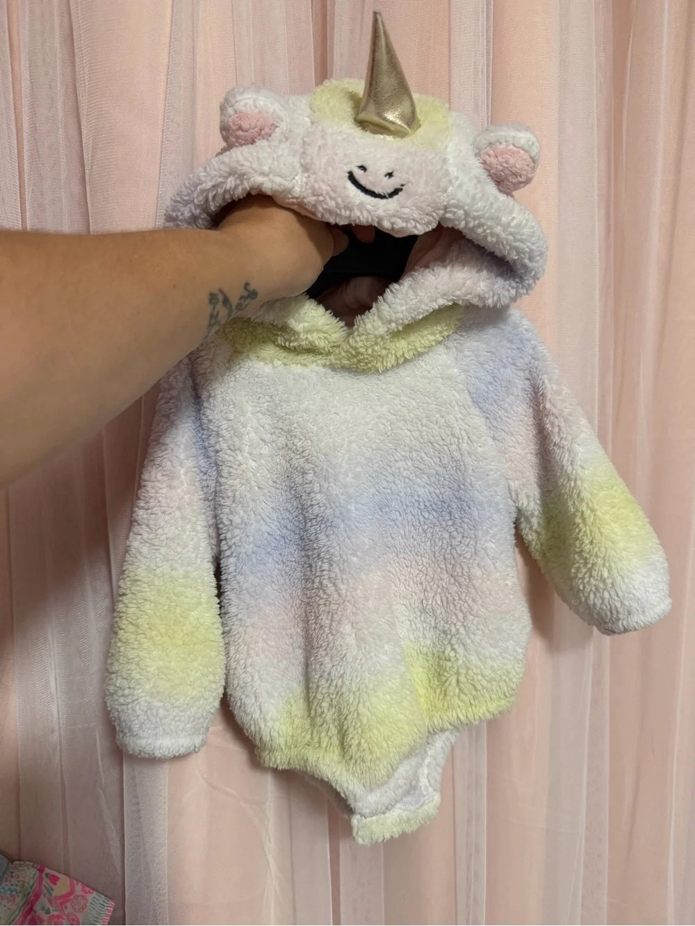 Old Navy Baby Infant Unicorn Fussy Costume Boysuit Sweatshirt Rainbow 6-12 M